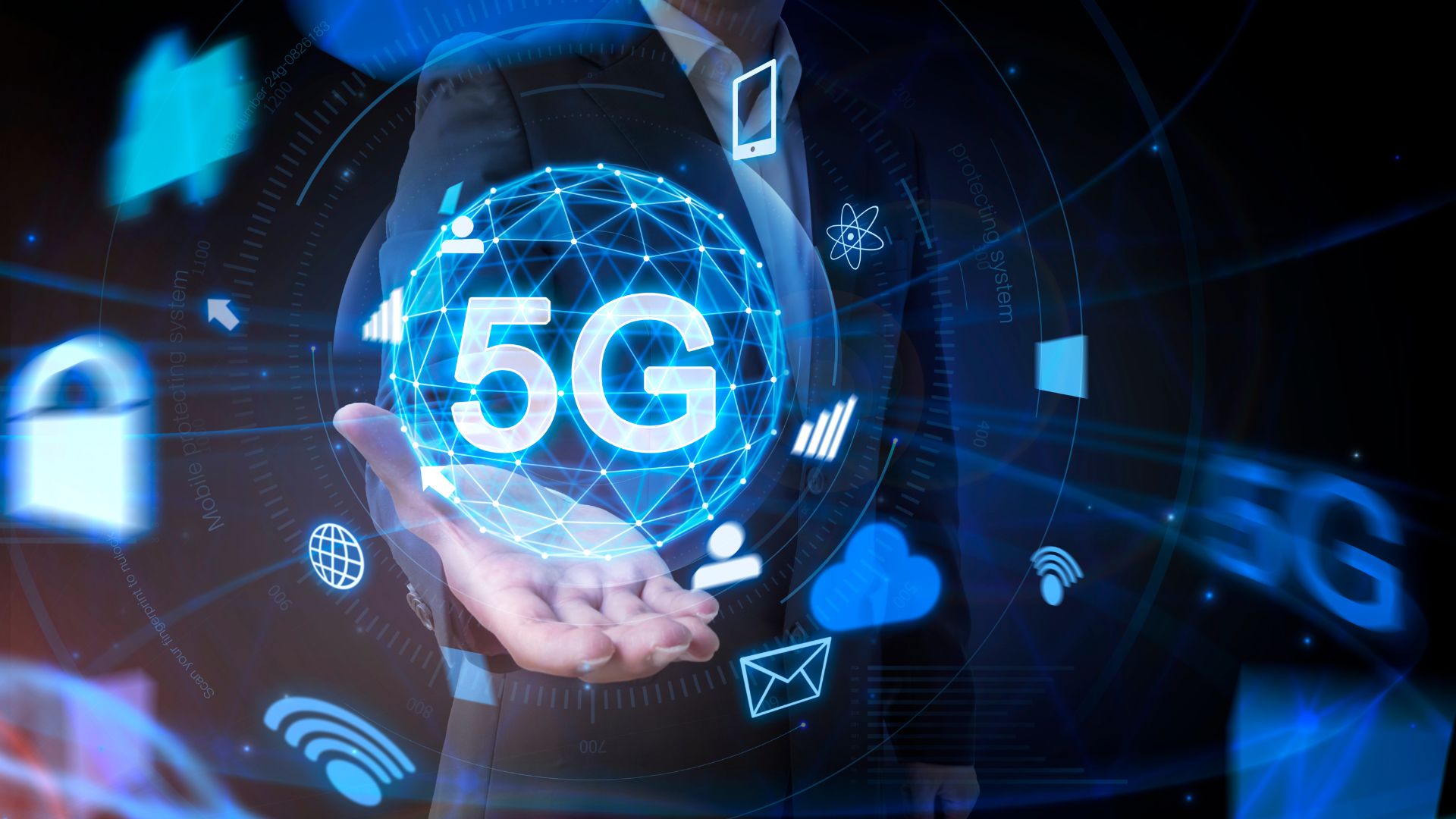  A businessman holding a holographic globe labeled "5G," symbolizing the transformation of CMS-driven digital experiences through enhanced speed and connectivity.